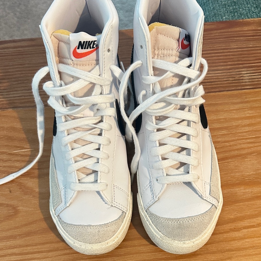 Nike White High-Top Sneakers with Black Swoosh - Women’s Casual Shoes - Picture 2 of 5